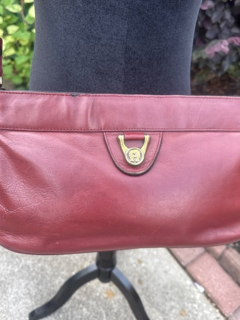Vintage Etienne Aigner Burgundy Leather Crossbody Shoulder Bag Equestrian